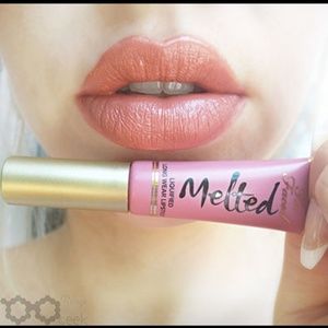 NEW Too Faced Melted Lipstick Chihuahua